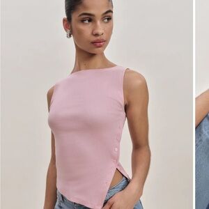 NWT Reformation Hudson knit top in colour babygirl